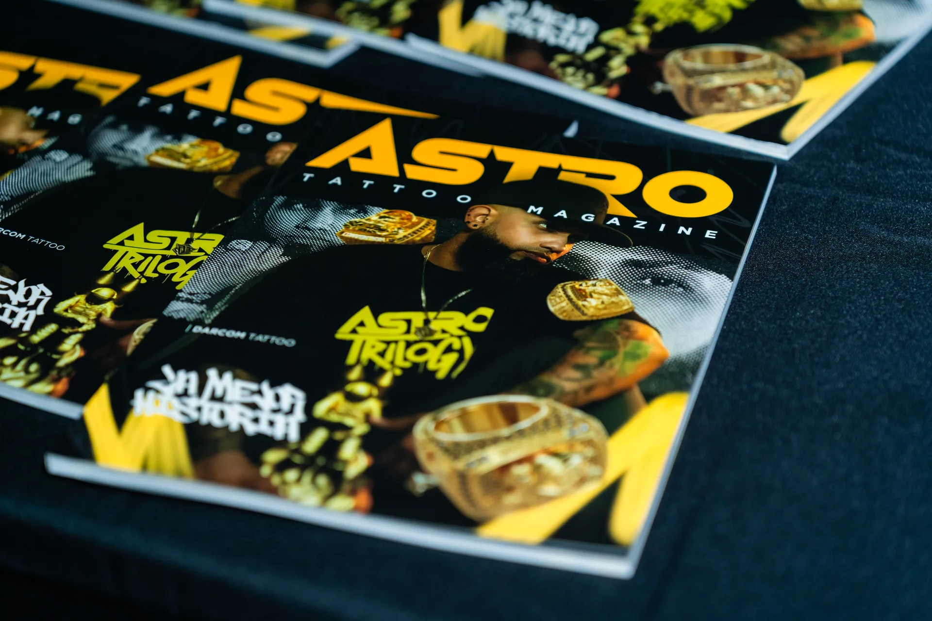 ASTRO Tattoo Magazine impresa en el evento — foto: AndresArt