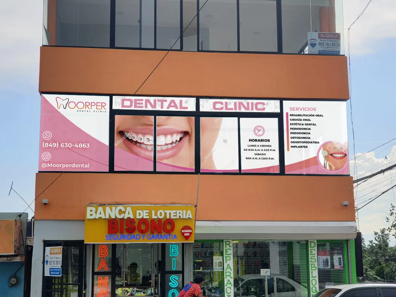 Rotulación de cristales Moorper Dental (fotomontaje de propuesta)